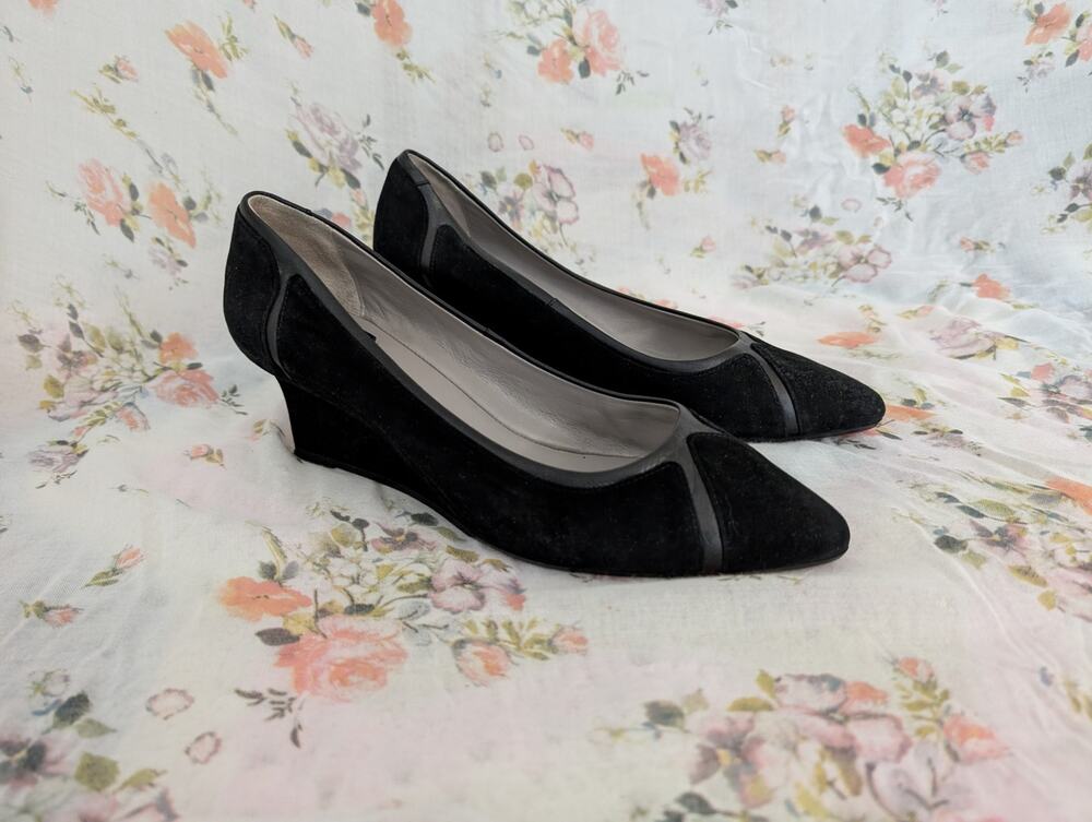 aquatalia by marvin k sacchetto suede wedge heels
